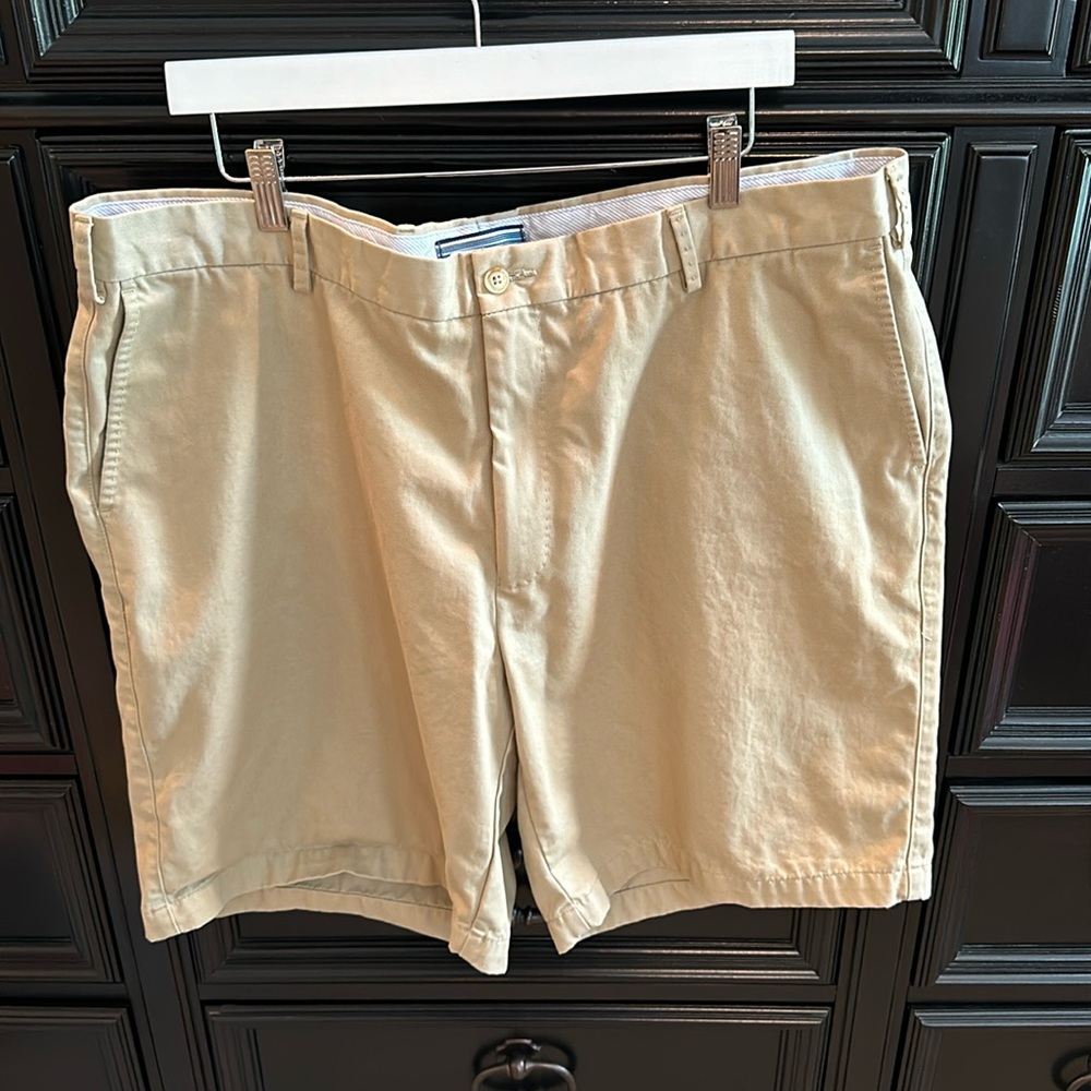 Peter Millar khaki shorts